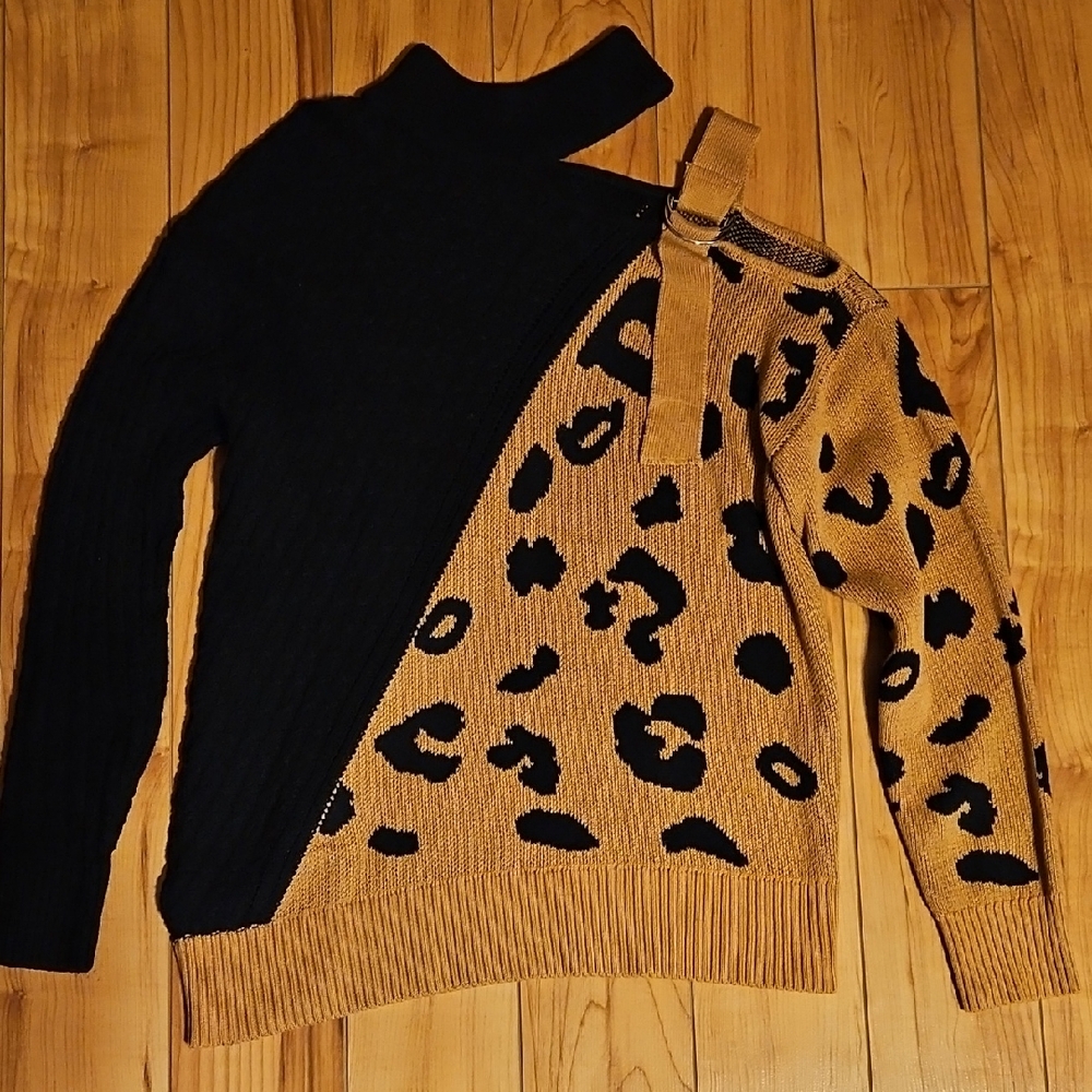 Stylish Leopard Women's Sweater